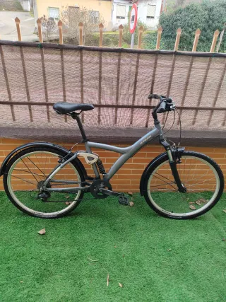 Bicicleta doble suspensión Btwin