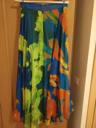 Conjunto Top Azul y Falda Estampada