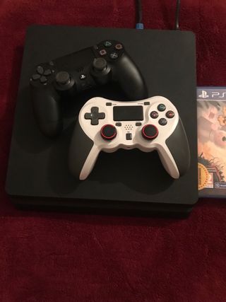 PS4 Slim Negra + Mando Blanco + Juego It Takes Two