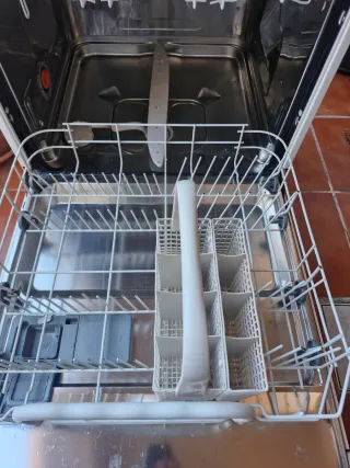 Lavavajillas Zanussi