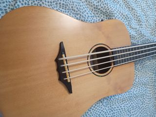 Ukelele Bajo Harley Benton Kahuna CLU-Bass Ukelele