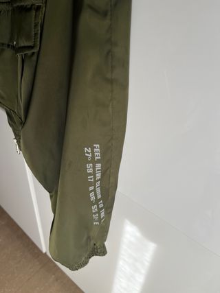 Chaqueta Bomber Bershka Verde Talla S