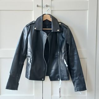 Chaqueta efecto piel MANGO Mujer XS