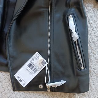 Chaqueta efecto piel MANGO Mujer XS