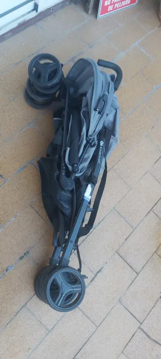 Silla de paseo Kinderkraft gris