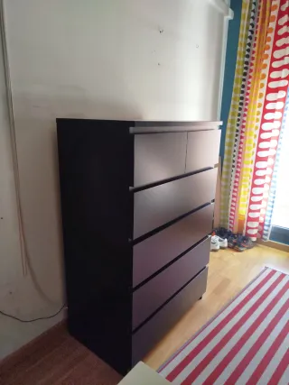 Cómoda Malm 6 cajones Negra