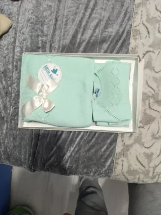 Manta tejida Little Kings verde