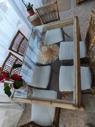 Mesa 140x90 y 6 Sillas Bambú