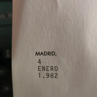 Máquina de escribir Olivetti Pluma 22 año 1982