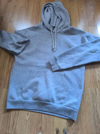 Lote 2 sudaderas gris y blanca