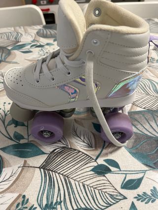 Patines blancos para niña