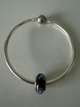 Charm Pandora Morado y Azul Flor