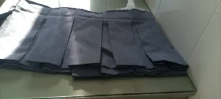 Cortinas con riel blanco y azul