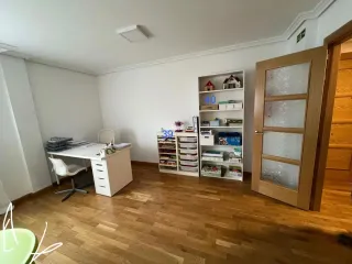 Muebles y objetos varios. Preguntar precio.