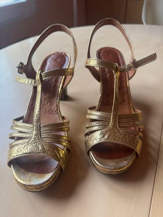 Sandalias doradas tiras tacón 38.5 plataforma 2ctm