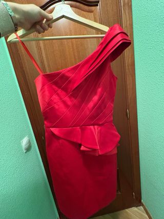 Vestido fiesta rojo asimétrico