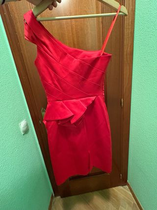 Vestido fiesta rojo asimétrico