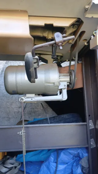 Máquina de coser Pfaff 563