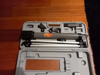 Telescopio Cogitech con maletín