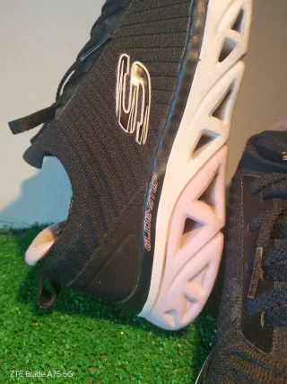 Zapatillas Skechers Mujer Running Negro/Rosa