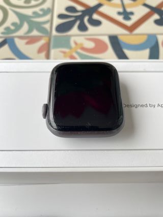Apple Watch S4 44mm Grigio Siderale + Cinturino Nike