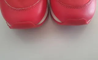 Zapatillas Emporio Armani Rojas y Blancas