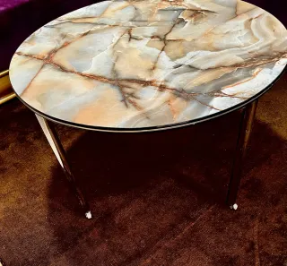 Mesa redonda de piedra