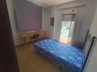 Habitación para chicas en piso compartido