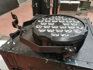 Audibax Dallas 300 - Foco LED RGBW 4-en-1