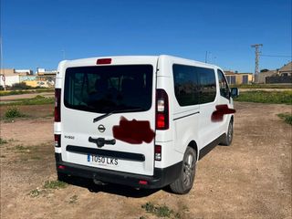 Nissan NV300 2021