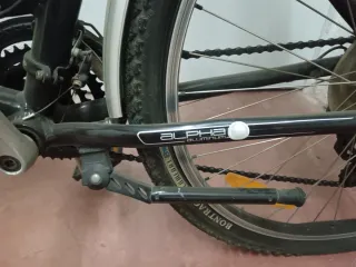 Bicicleta urbana negra