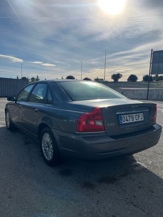 Volvo S80 2004