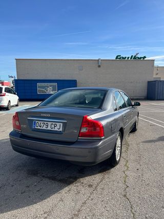Volvo S80 2004