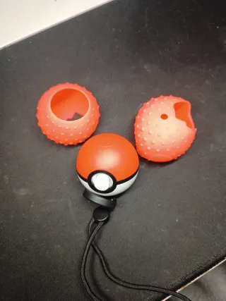 Pokeball Plus Nintendo Switch + 2 Fundas de silico