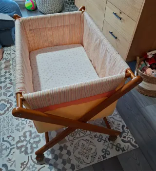 Cuna de madera y tela para bebé de 90cmx60cmx70cm