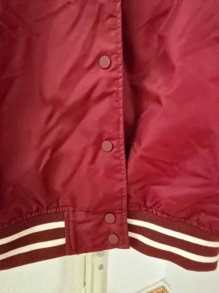 Chaqueta Oysho burdeos Talla S