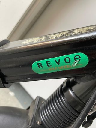 Patinete infantil verde y negro