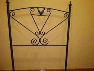 Cabecero individual de metal negro