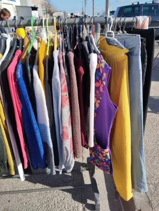 Lote 50 piezas Ropa Mujer 2@mano MERCADILLOS