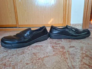 Zapatos de trabajo negros