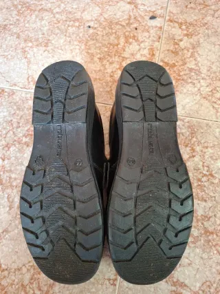 Zapatos de trabajo negros