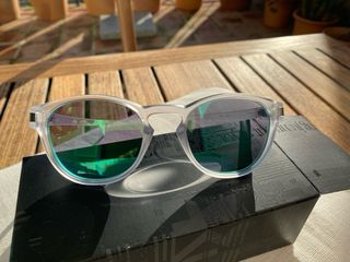 Gafas de sol Oakley Latch Matte Clear Jade Iridium