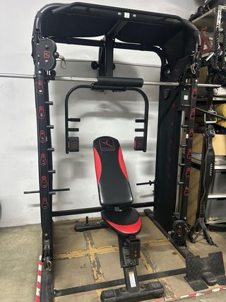 Máquina de gimnasio multifunción