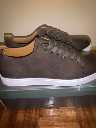 Sapatos Lacoste Castanhos