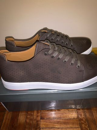 Sapatos Lacoste Castanhos