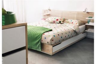 Cabecero Mandal Ikea Madera, NO INCLUYE BALDAS