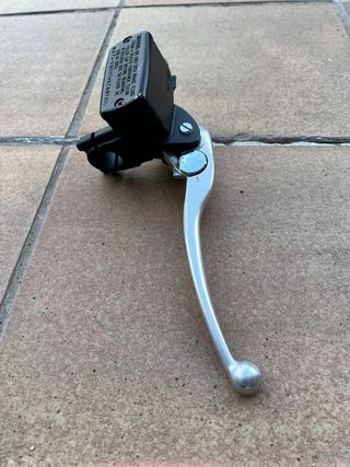 Bomba de Freno y Maneta CBR600RR 2006 Original