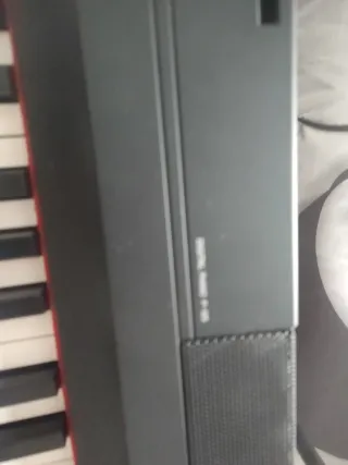 Yamaha P125 Piano Digital con funda y patas