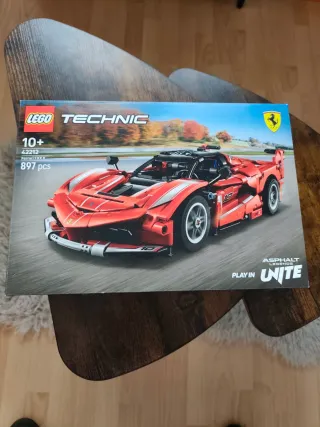 Scatola LEGO Technic Ferrari 42212