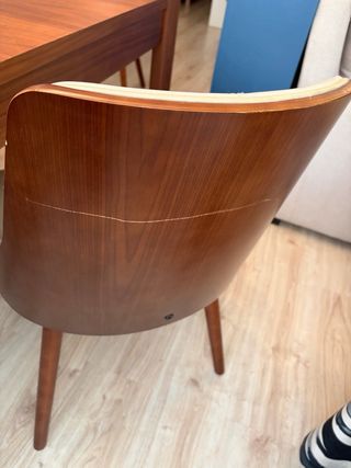 Mesa extensible y 6 sillas nórdicas